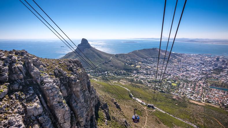 cable-car-cape-town-south-africa